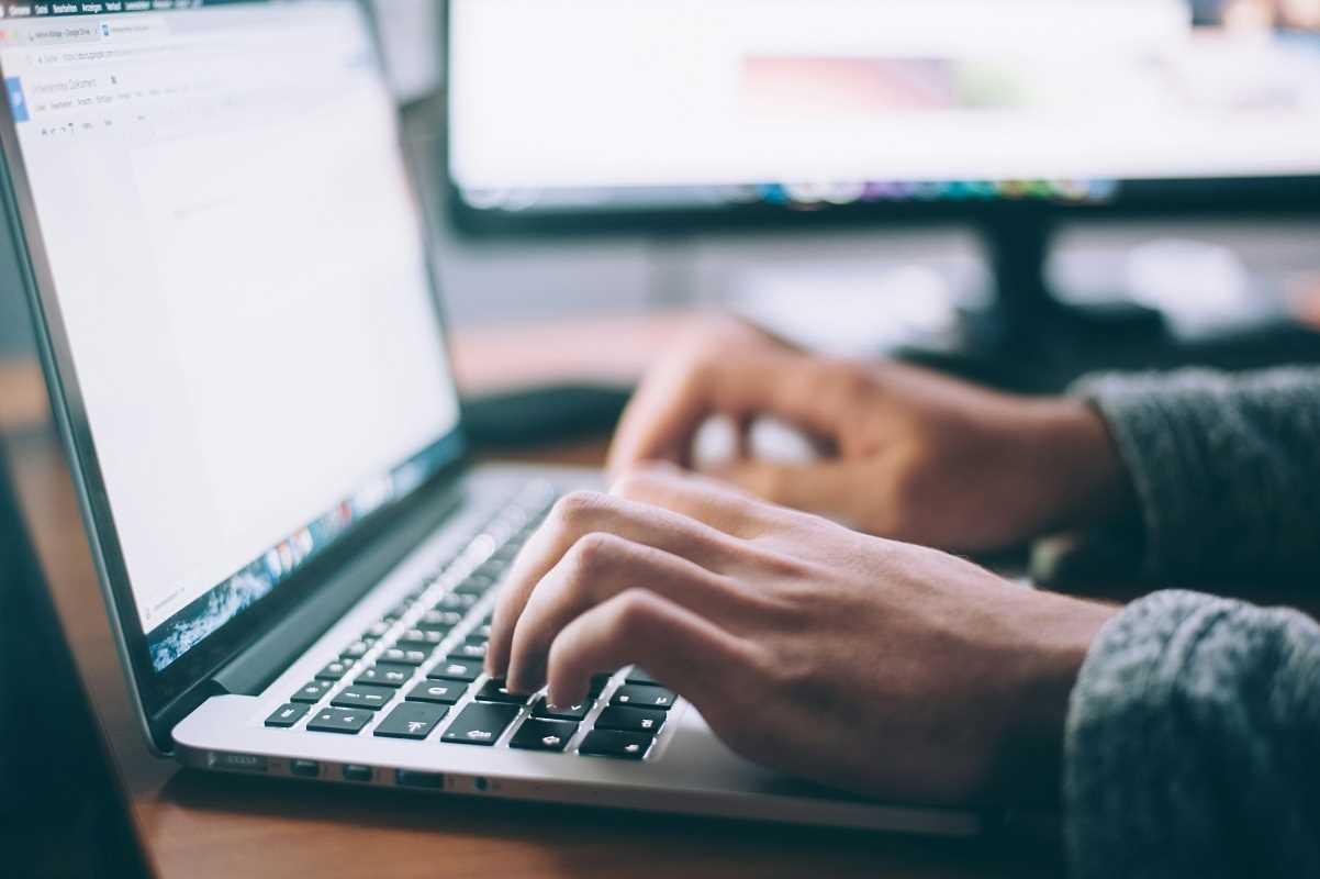 Best Educational Platforms for Career Shifters